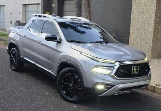 FIAT TORO 2.0 16V TURBO DIESEL VOLCANO 4WD AT9